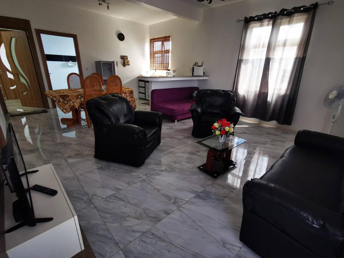 Residence Oak Petite Riviere Bagian luar foto